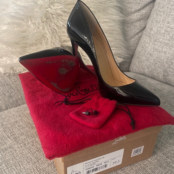 Christian Louboutin's Pigalle Follies black patent leather 100mm - Picture 1 of 1